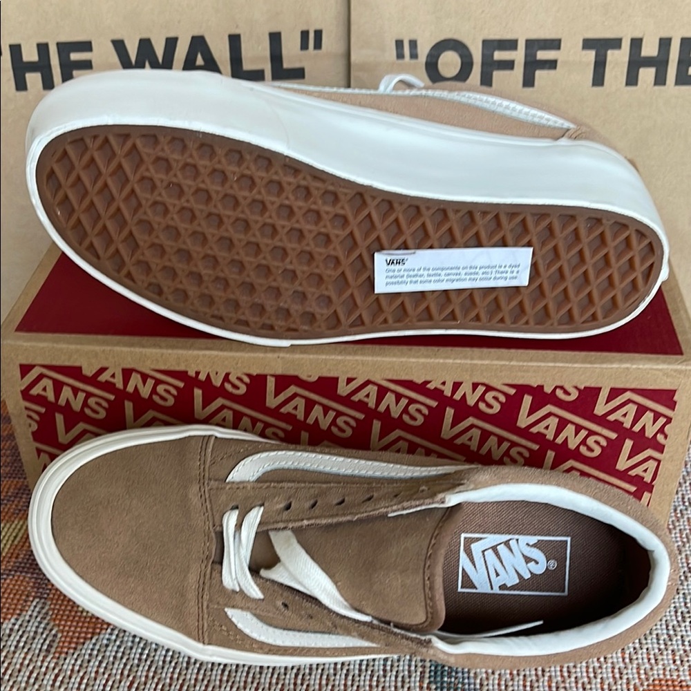 Vans Platform Old Skool Sneakers Tan and White - Picture 3 of 16